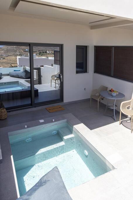 Pearl Suites And Villa Tínos Exteriör bild