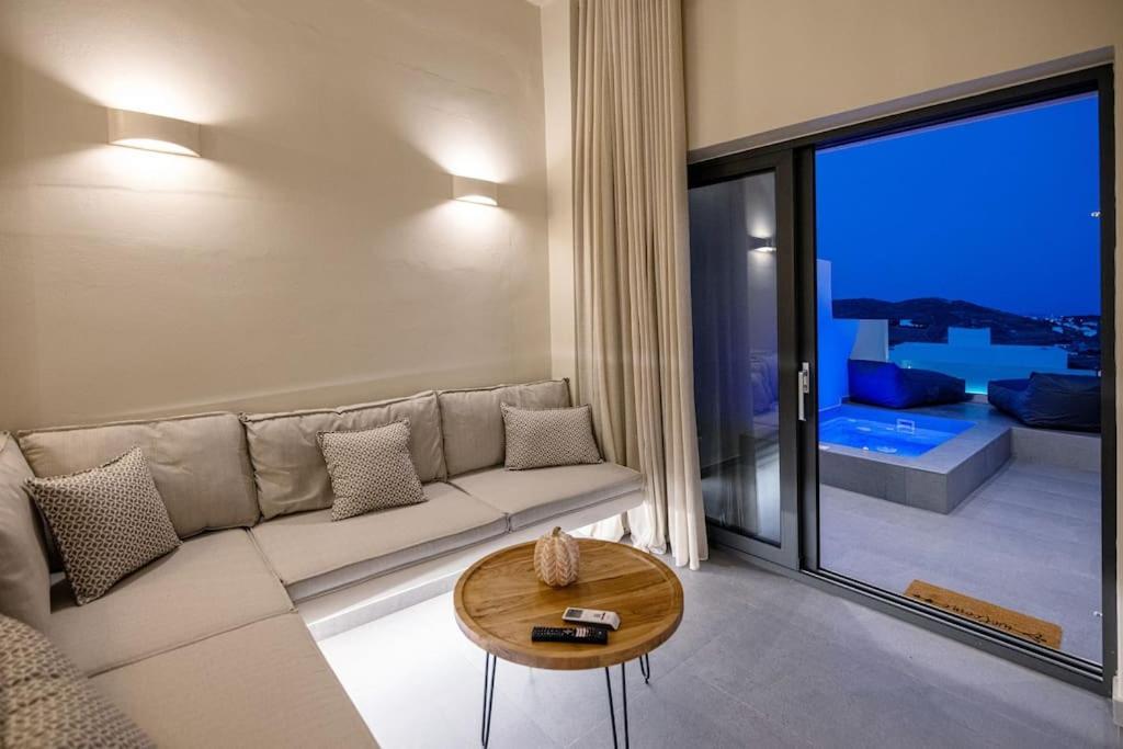 Pearl Suites And Villa Tínos Exteriör bild